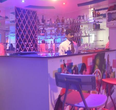 Hotel Amit Inn Patna  Buitenkant foto